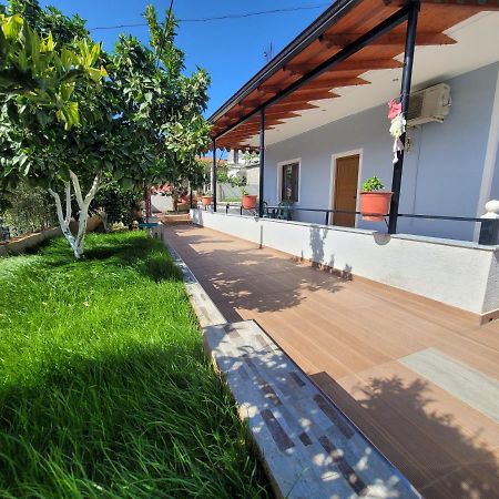 קסאמיל Villa Bani מראה חיצוני תמונה
