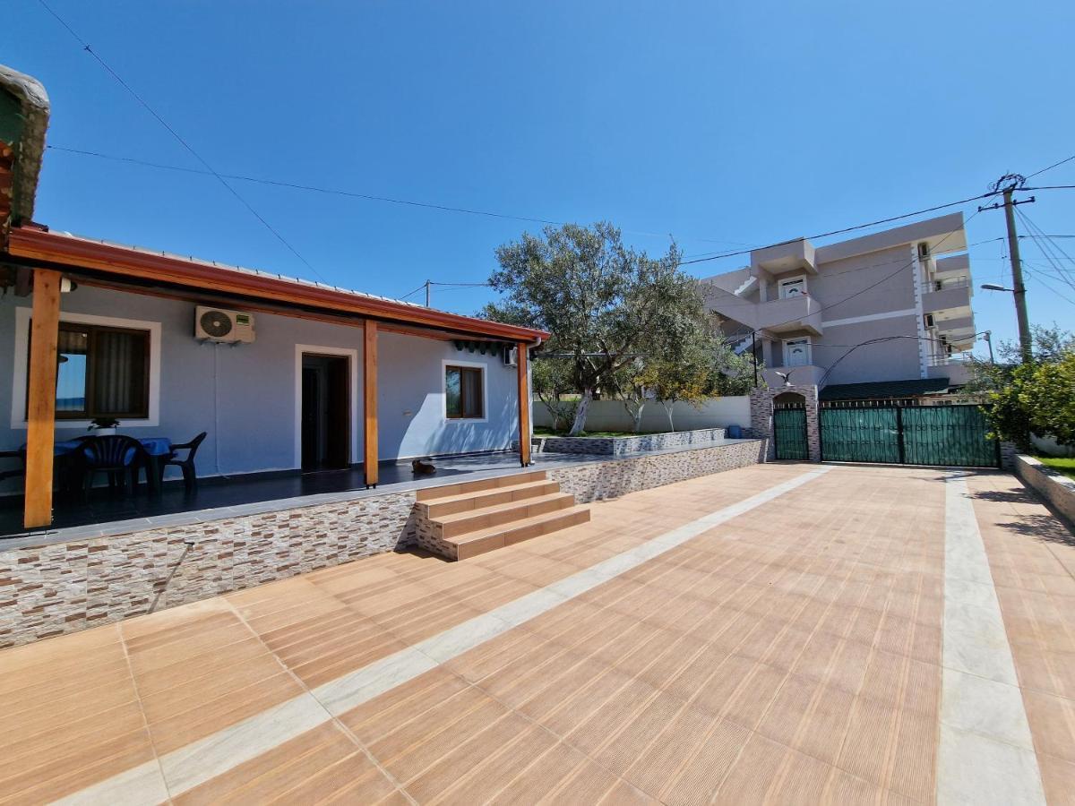 קסאמיל Villa Bani מראה חיצוני תמונה