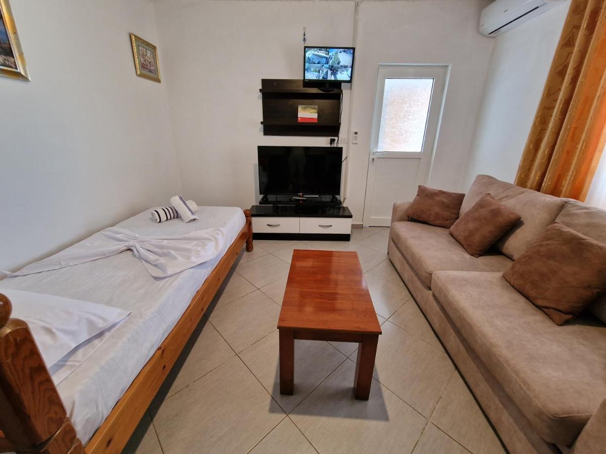 קסאמיל Villa Bani מראה חיצוני תמונה